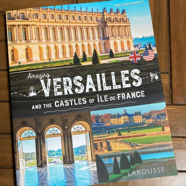 Aujourd’hui « Découvrir Versailles et les châteaux d’Île de France » prend une dimension internationale : il sort en version anglaise 😊 L’occasion pour le public étranger de s’intéresser à d’autres lieux aussi beaux et magiques que les grands appartements du château se Versailles
#versailles #chateaudeversailles #versaillescastle #castleofversailles #versaillespalace #palaceofversailles #paris #fontainebleau #chantilly #vauxlevicomte #vincennes #rambouillet #guide #guideconferenciere

https://www.fnac.com/a19538796/Collectif-Amazing-Versailles#omnsearchpos=1